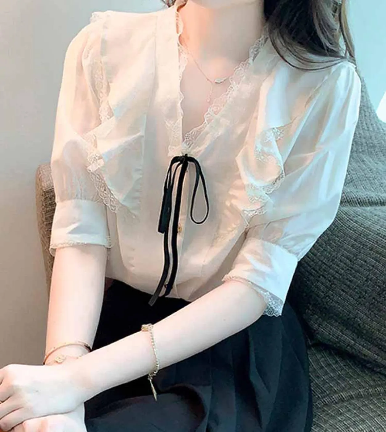 Camicetta di pizzo dolce estate Camicetta con maniche a sbuffo con scollo a V Camicie di chiffon francese per donna Casual Ladie