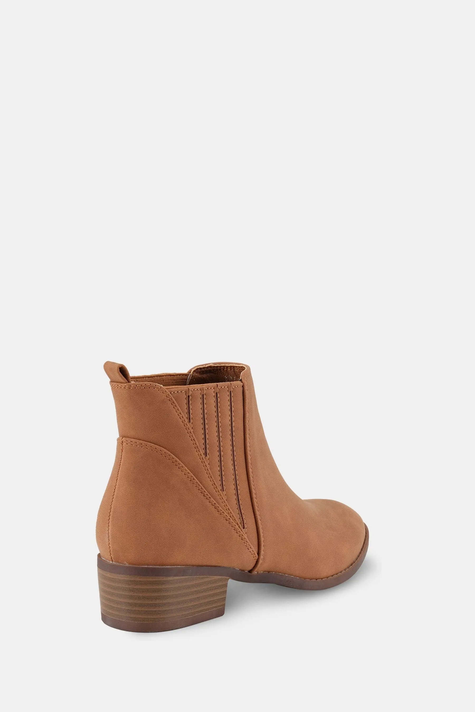 Novo Dillion Low Ankle Chelsea Boots    