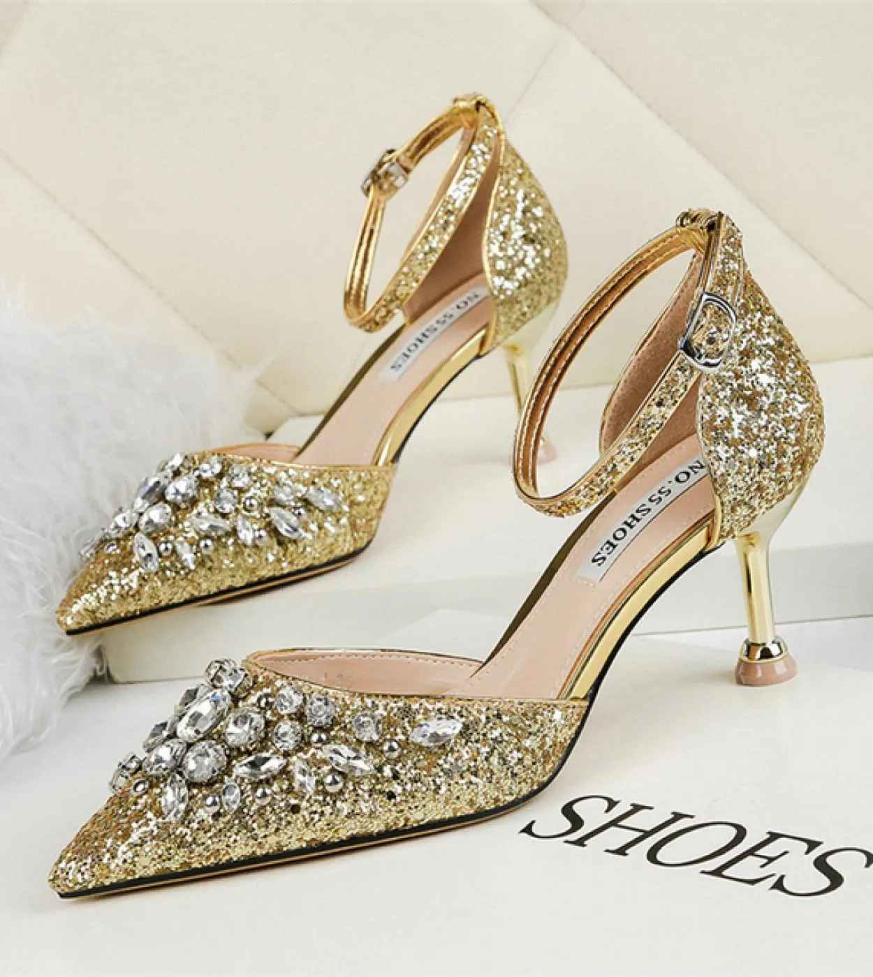 Sandali da sposa dorati Sandali con tacco basso Sandali dorati Scarpe da donna Sandalo con tacco basso dorato Sandali da donna